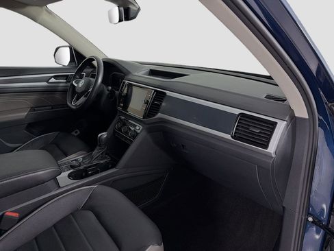 Used 2022 Volkswagen Atlas SEL Premium AWD/4WD image 32