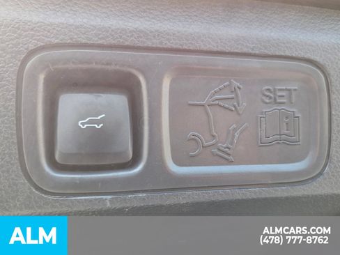 Used 2024 Ford Expedition Max XLT AWD/4WD image 13