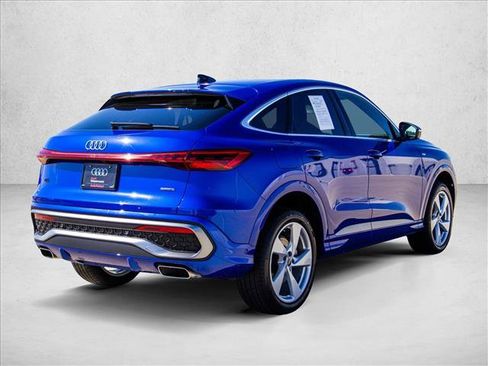 Certified 2025 Audi Q5 Premium Plus w/ Premium Plus AWD/4WD image 5
