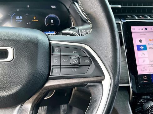 Used 2022 Jeep Grand Cherokee Limited RWD image 23