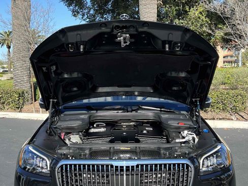 Used 2023 Mercedes-Benz Maybach GLS 600 4MATIC image 24
