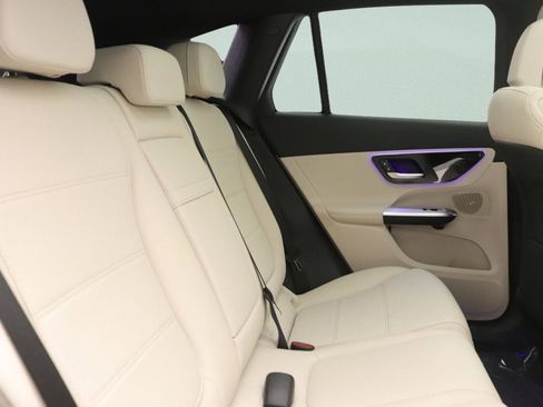 New 2026 Mercedes-Benz GLC 300 image 8