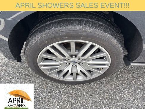 Used 2022 Ford Expedition Max Limited image 8