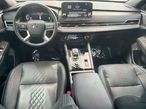 Used 2024 Mitsubishi Outlander SEL FWD image 13