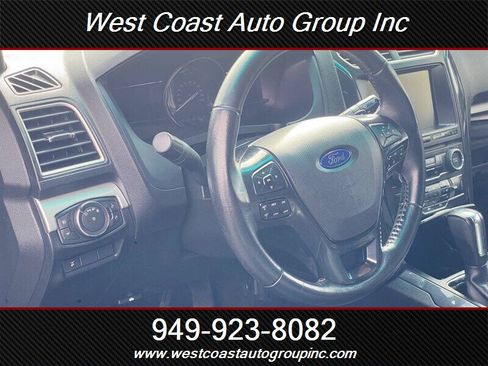 Used 2016 Ford Explorer XLT w/ Equipment Group 202A image 6