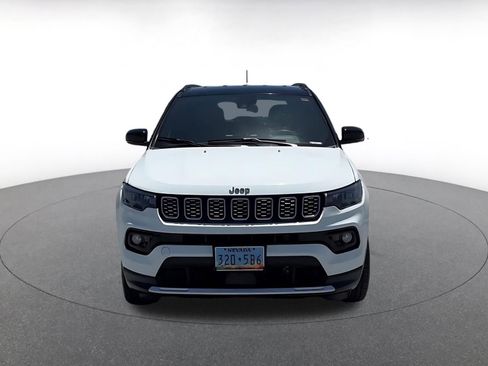 Used 2025 Jeep Compass Limited AWD/4WD image 4
