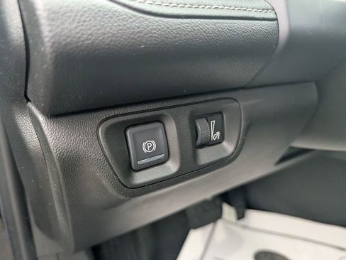 Used 2019 GMC Acadia SLT w/ Black Edition image 16