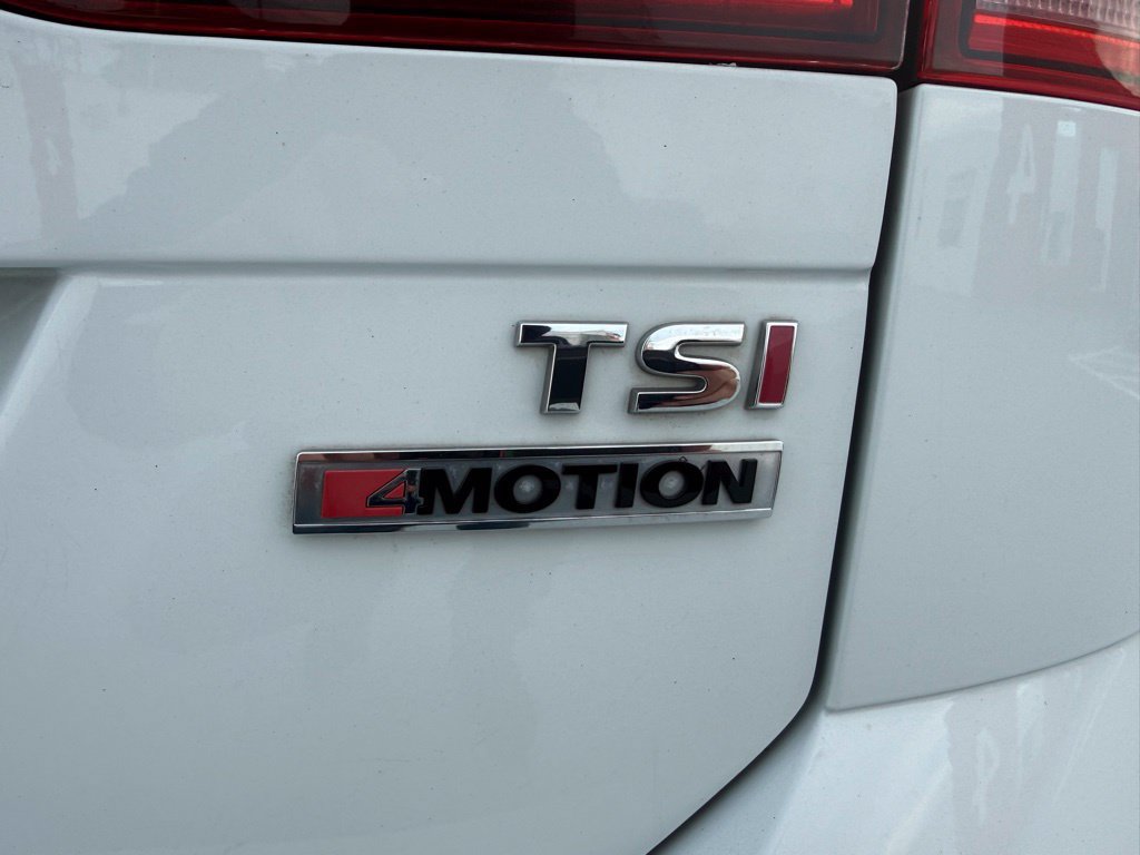 Used 2017 Volkswagen Golf Alltrack SE AWD/4WD image 13