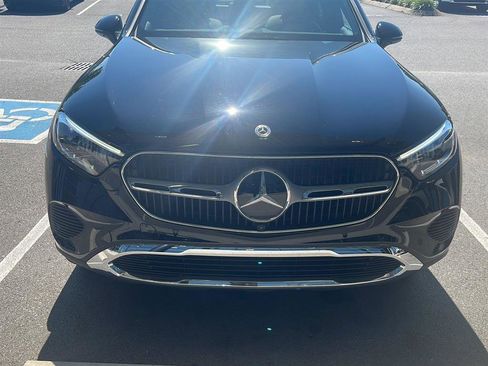 Used 2024 Mercedes-Benz GLC 300 4MATIC image 8
