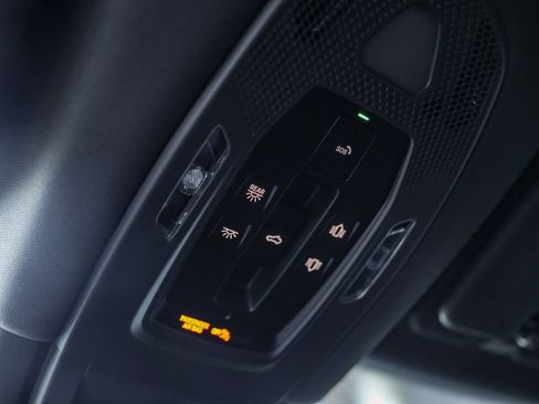 Certified 2026 Porsche Cayenne AWD/4WD image 27