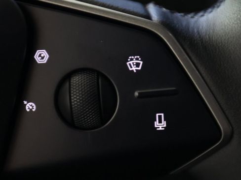 Used 2025 Tesla Cybertruck AWD Crew Cab image 22