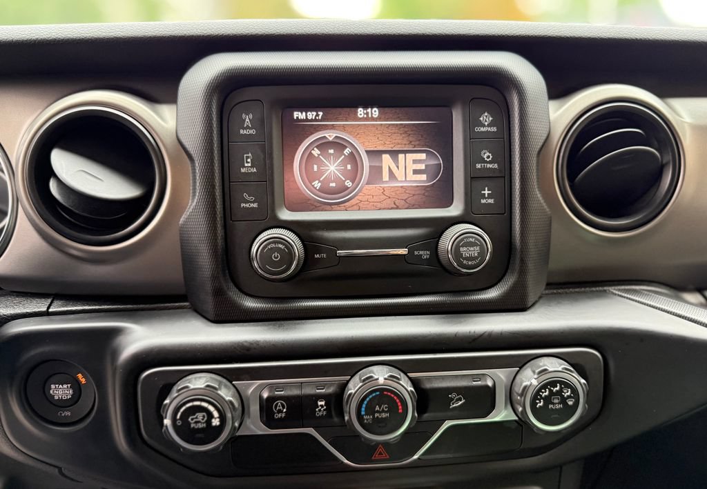 Used 2020 Jeep Wrangler Unlimited Sport S AWD/4WD image 7