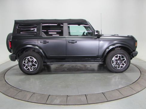 Certified 2022 Ford Bronco Outer Banks AWD/4WD image 8