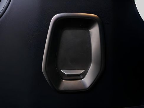 Used 2024 BMW i7 eDrive50 w/ M Sport Package image 68