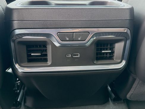 Used 2025 GMC Sierra 1500 Denali Ultimate AWD/4WD image 17