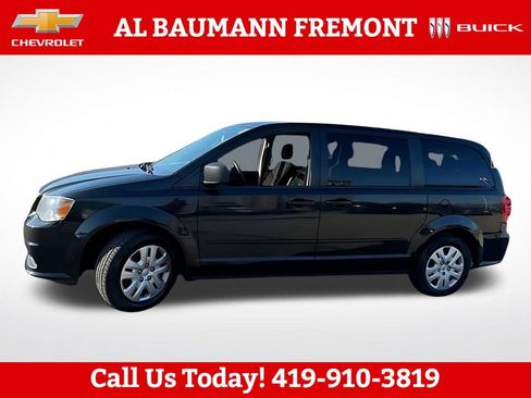 Used 2016 Dodge Grand Caravan SE w/ Quick Order Package 29E SE FWD image 13
