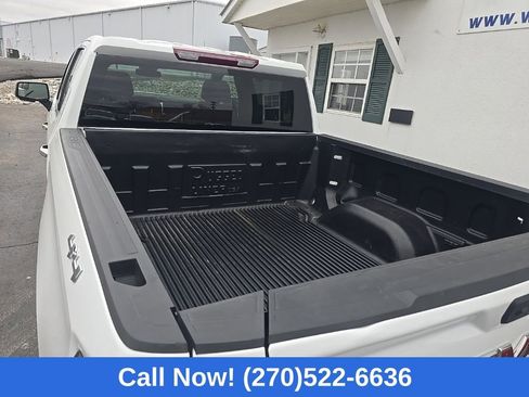 Used 2025 GMC Sierra 1500 SLT AWD/4WD image 7