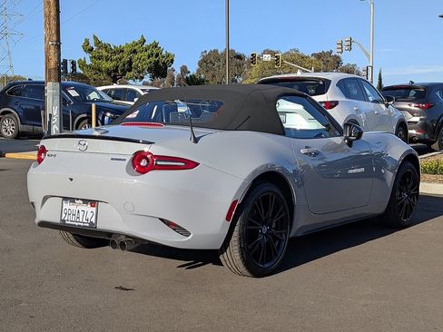 Certified 2025 MAZDA MX-5 Miata Club image 11