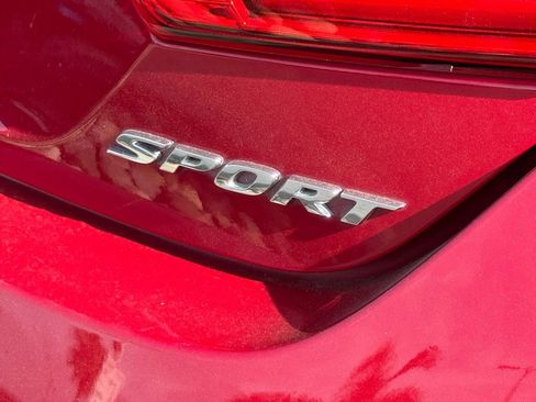 Used 2018 Honda Accord Sport image 14