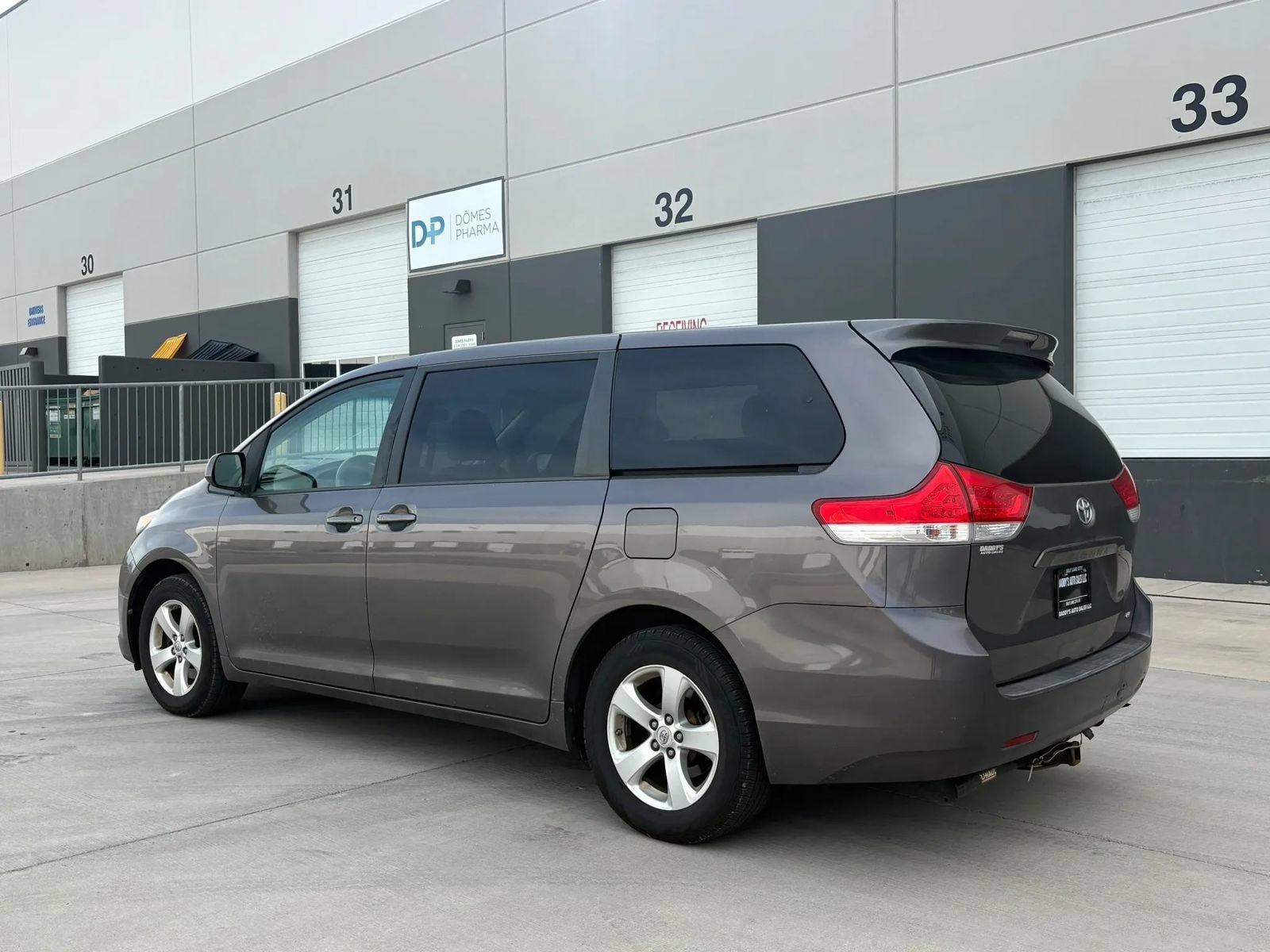 Used 2012 Toyota Sienna LE FWD image 3