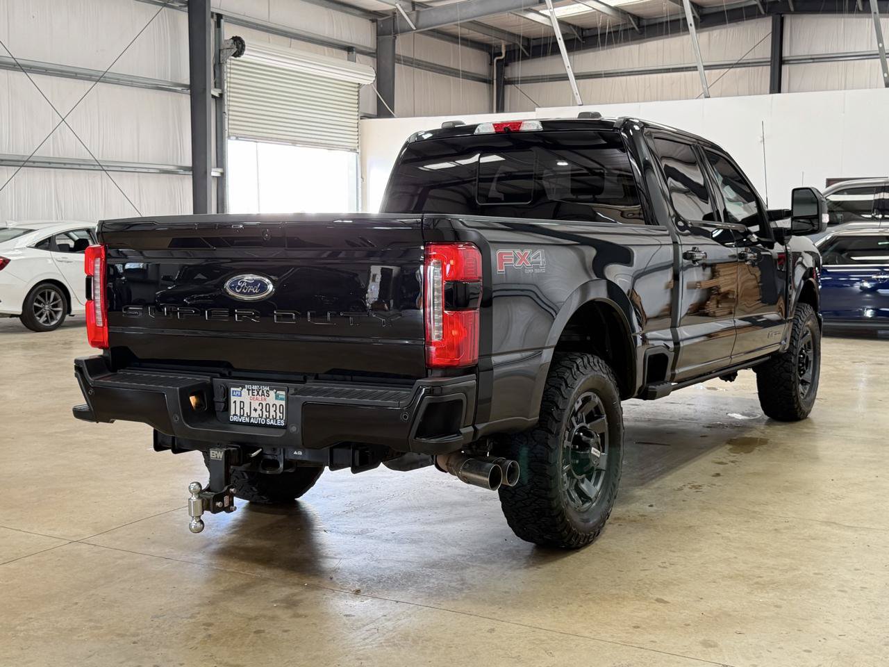 Used 2023 Ford F350 Lariat w/ Lariat Ultimate Package AWD/4WD image 8