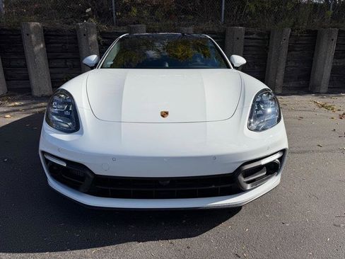 Used 2021 Porsche Panamera 4 w/ Premium Package AWD/4WD image 2