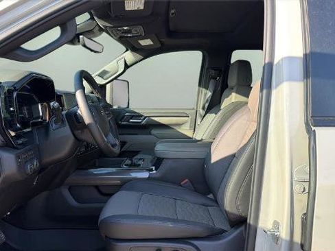 Used 2026 Chevrolet Silverado 2500 ZR2 AWD/4WD image 10