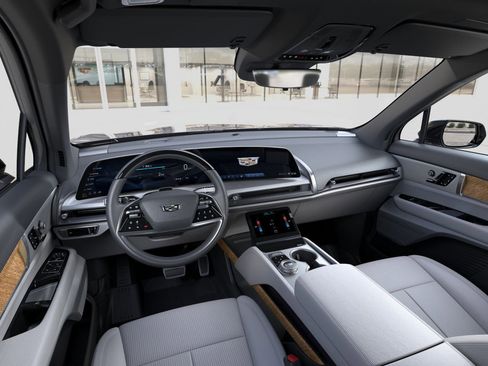 New 2026 Cadillac Vistiq Luxury w/ LPO, Floor Liner Package image 17