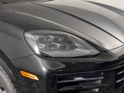 New 2026 Porsche Cayenne image 15