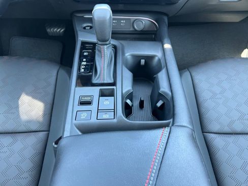 New 2026 Nissan Sentra SR w/ SR Premium Package FWD image 12