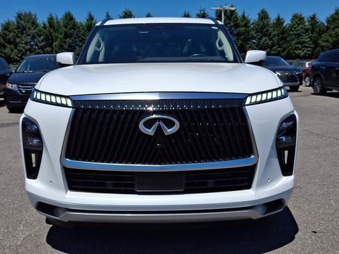 Certified 2025 INFINITI QX80 Sensory AWD/4WD image 4