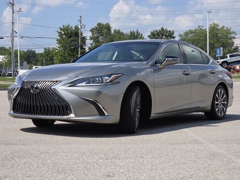 Used 2019 Lexus ES 350 w/ Premium Package FWD image 5