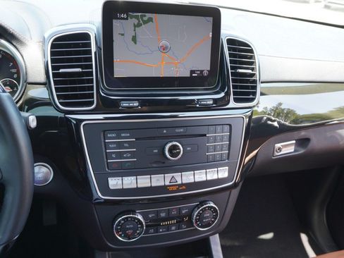 Used 2019 Mercedes-Benz GLS 550 4MATIC image 16
