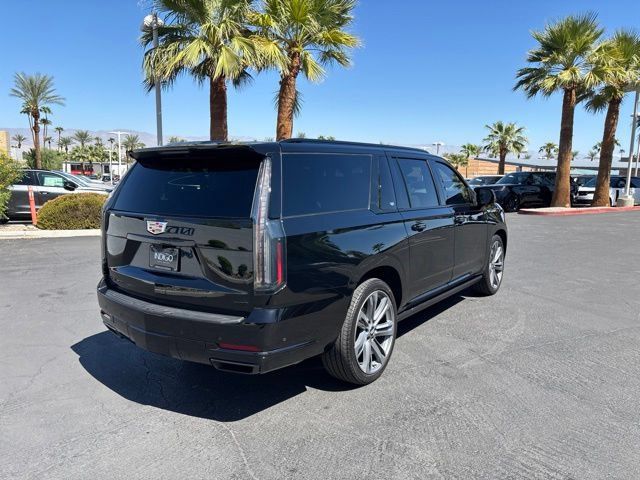 Used 2026 Cadillac Escalade ESV Platinum Sport w/ LPO, Floor Liner Package AWD/4WD image 5