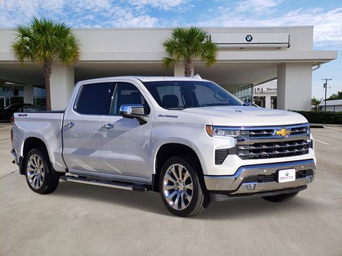 Used 2025 Chevrolet Silverado 1500 LTZ w/ Technology Package image 3