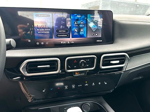 New 2026 Nissan Sentra SV w/ SV Convenience Package FWD image 21