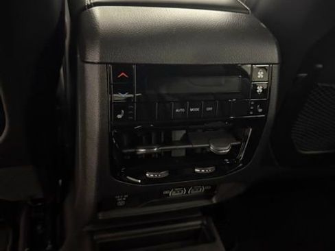 New 2025 Jeep Grand Cherokee L Limited w/ Luxury Tech Group II image 12