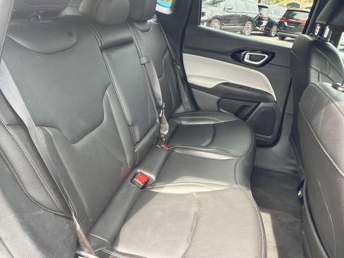 Used 2025 Jeep Compass Limited AWD/4WD image 20