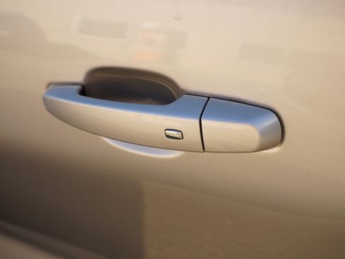 Used 2018 Chevrolet Camaro SS image 38