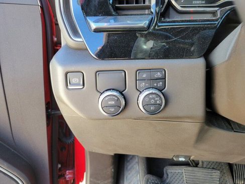 Used 2024 GMC Sierra 1500 SLT w/ SLT Premium Package image 18