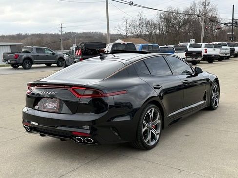 Used 2019 Kia Stinger GT2 image 19