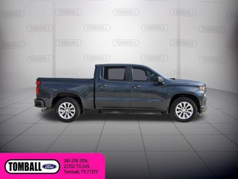 Used 2020 Chevrolet Silverado 1500 Custom w/ Infotainment Package RWD image 9