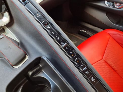 Used 2024 Chevrolet Corvette Stingray Convertible w/ 1LT image 20