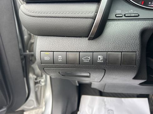 Used 2023 Toyota Camry XSE image 6