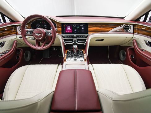 New 2026 Bentley Flying Spur image 4