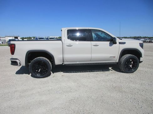New 2026 GMC Sierra 1500 AT4 w/ AT4 Premium Package AWD/4WD image 3