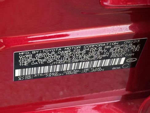 Used 2023 Lexus IS 350 F Sport image 31