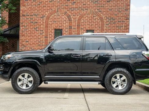 Used 2019 Toyota 4Runner 4WD image 7