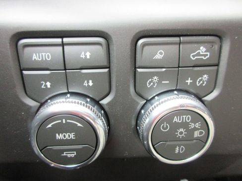 New 2026 GMC Sierra 1500 AT4X w/ AT4X AEV Edition AWD/4WD image 18