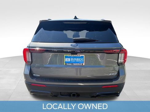 Used 2025 Ford Explorer ST-Line w/ ST-Line Street Pack AWD/4WD image 6